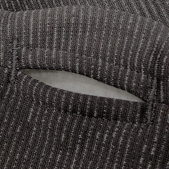 Under Armour Women Gray-Striped Long-Sleeve High-Neck Seahawks Pullover Sz L NWT - Picture 9 of 15